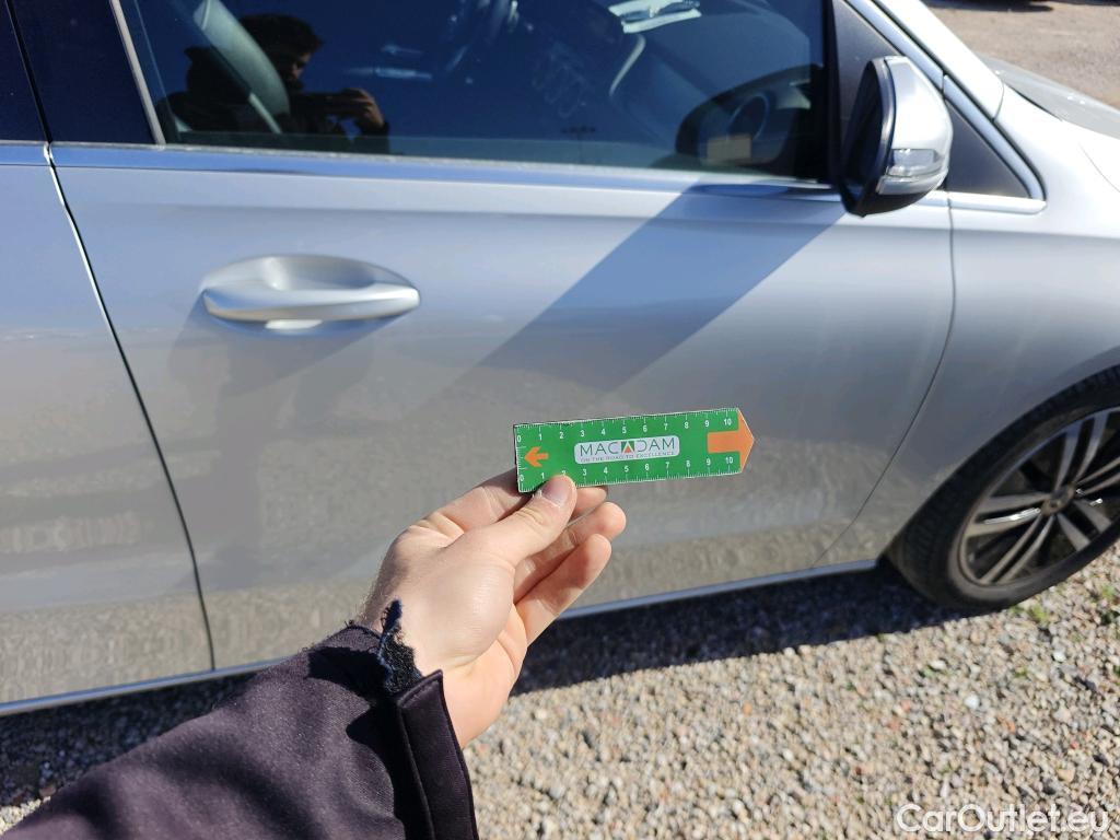  Mercedes  B-Klasse MERCEDES-BENZ Clase B / 2019 / 5P / monovolumen compacto B 180 d #43