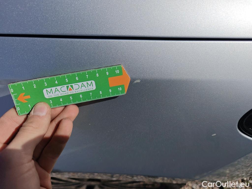  Mercedes  B-Klasse MERCEDES-BENZ Clase B / 2019 / 5P / monovolumen compacto B 180 d #48