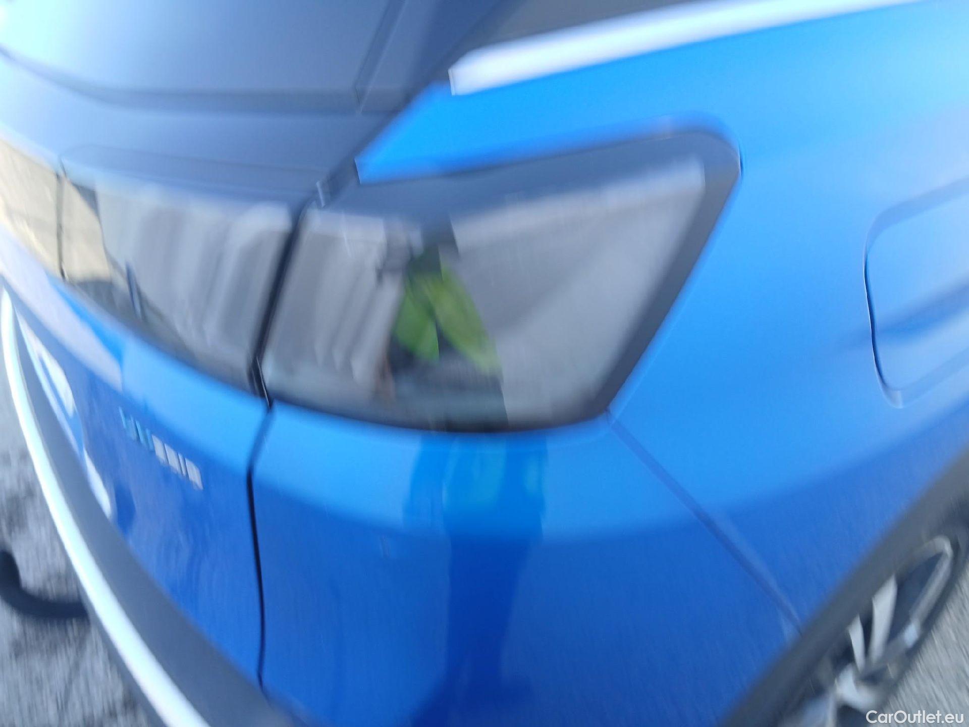  Peugeot  3008 PEUGEOT  Hybrid / 2020 / 5P / todoterreno 225 e-EAT8 GT #21