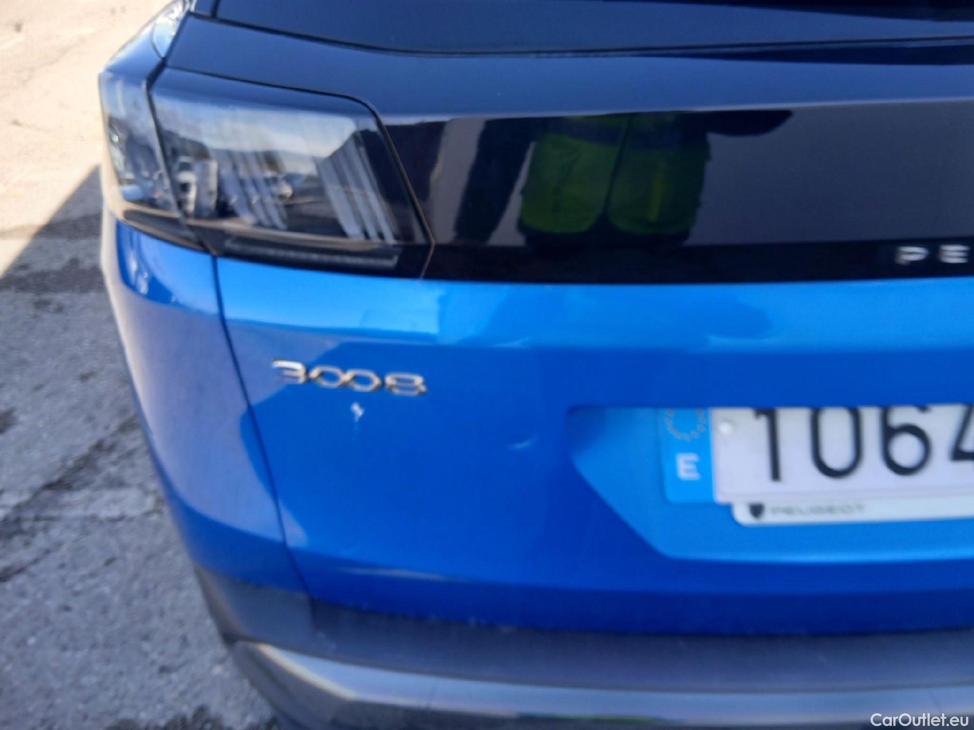  Peugeot  3008 PEUGEOT  Hybrid / 2020 / 5P / todoterreno 225 e-EAT8 GT #13