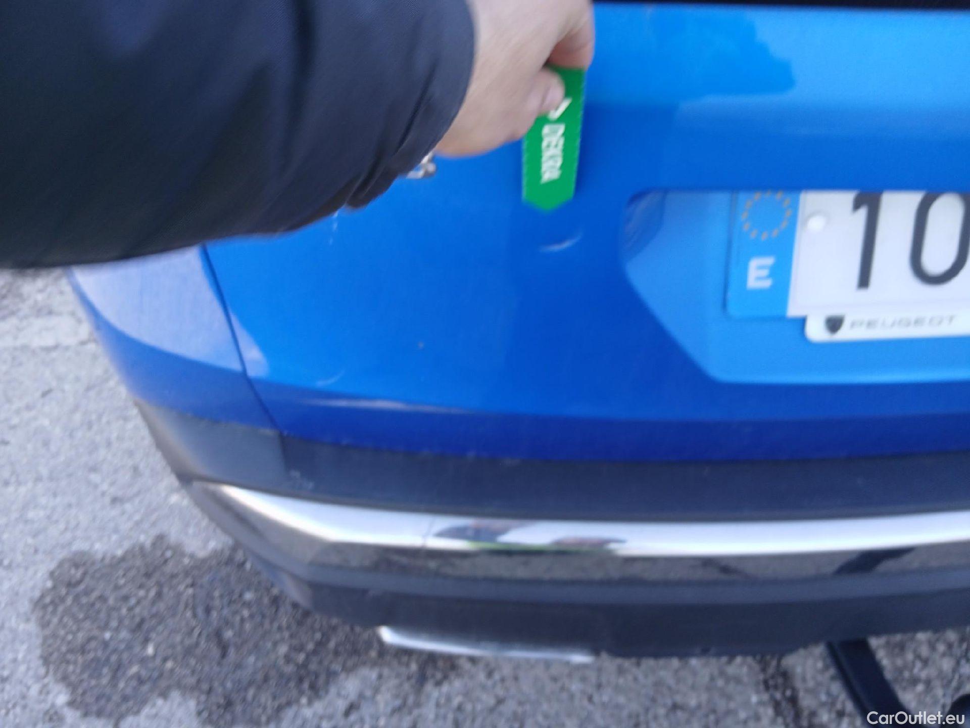  Peugeot  3008 PEUGEOT  Hybrid / 2020 / 5P / todoterreno 225 e-EAT8 GT #14