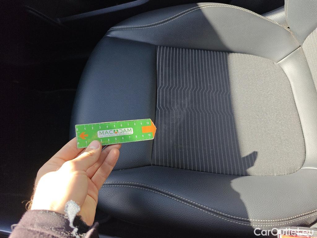  Mercedes  B-Klasse MERCEDES-BENZ Clase B / 2019 / 5P / monovolumen compacto B 180 d #31