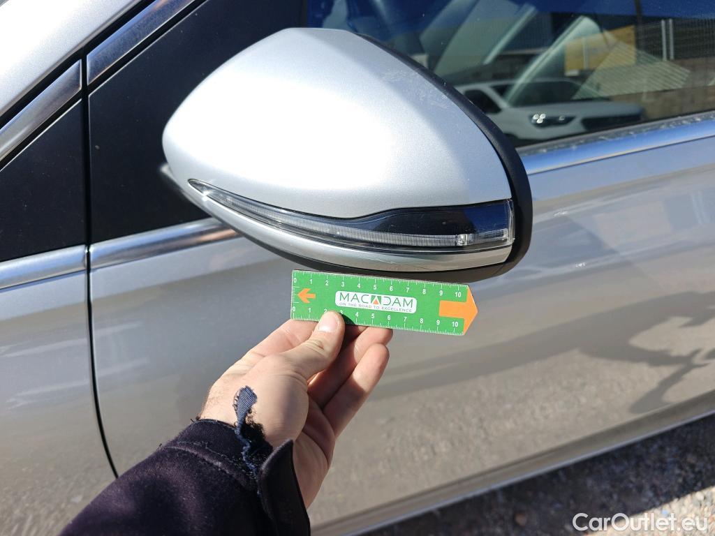  Mercedes  B-Klasse MERCEDES-BENZ Clase B / 2019 / 5P / monovolumen compacto B 180 d #33