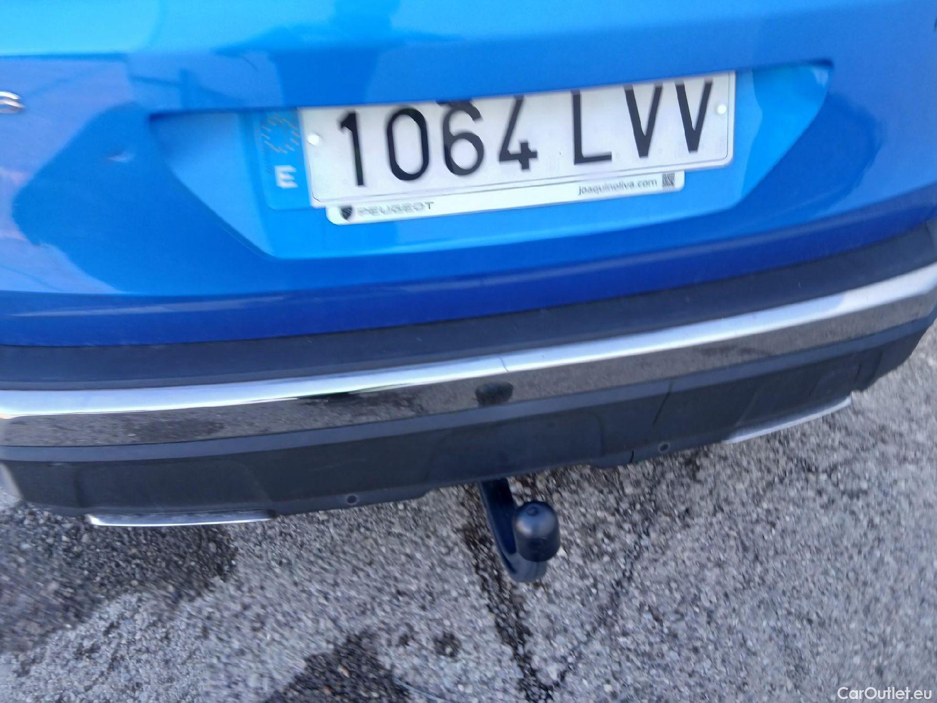  Peugeot  3008 PEUGEOT  Hybrid / 2020 / 5P / todoterreno 225 e-EAT8 GT #16