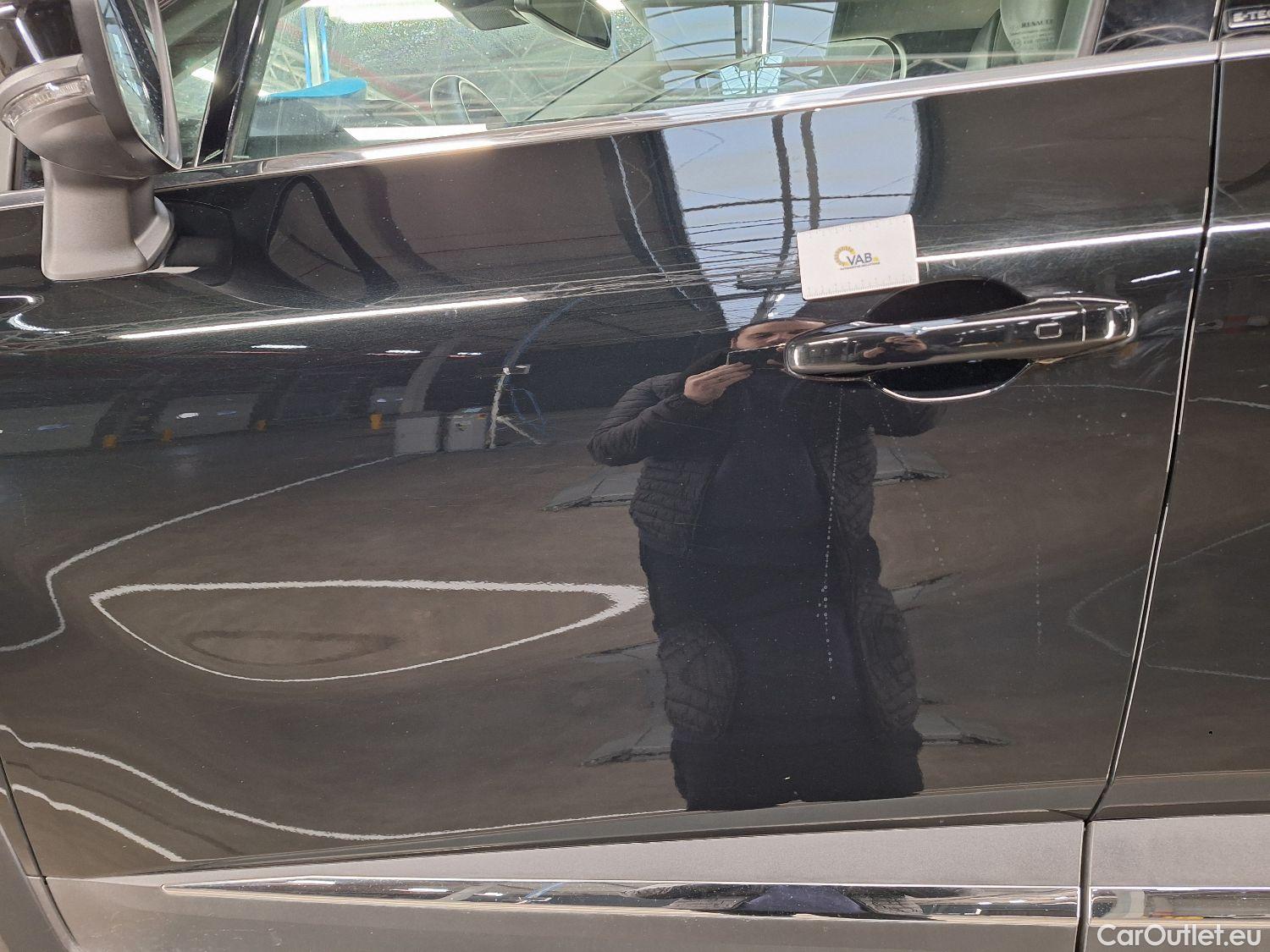  Renault  Captur Renault,  '19, Renault  E-TECH Plug-in Hybrid Intens 5d #26