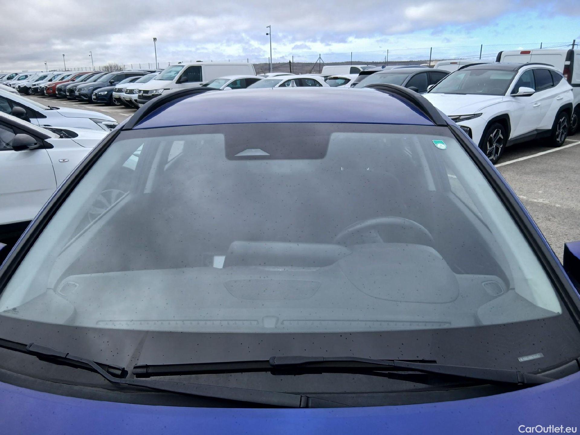  Hyundai  Bayon HYUNDAI  / 2021 / 5P / todoterreno 1.2 MPI Maxx #1