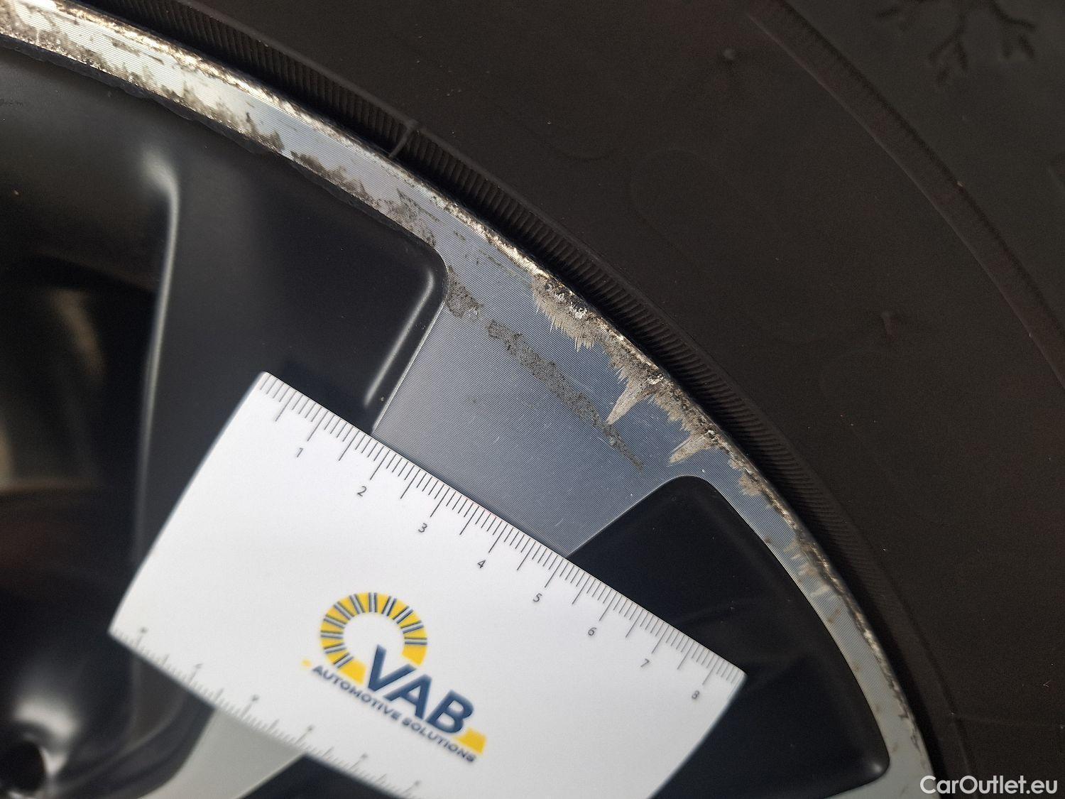  Mercedes  A-Klasse Mercedes, A-Class Berline '18, Mercedes-Benz  Limousine A 180d Business S #12