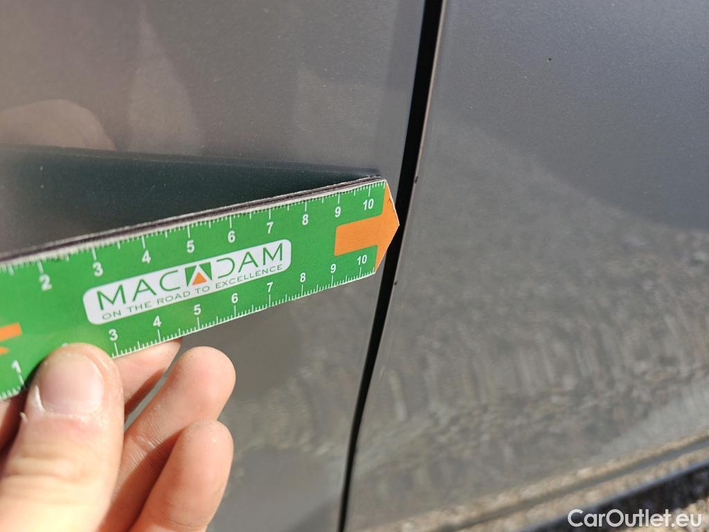  Mercedes  B-Klasse MERCEDES-BENZ Clase B / 2019 / 5P / monovolumen compacto B 180 d #45