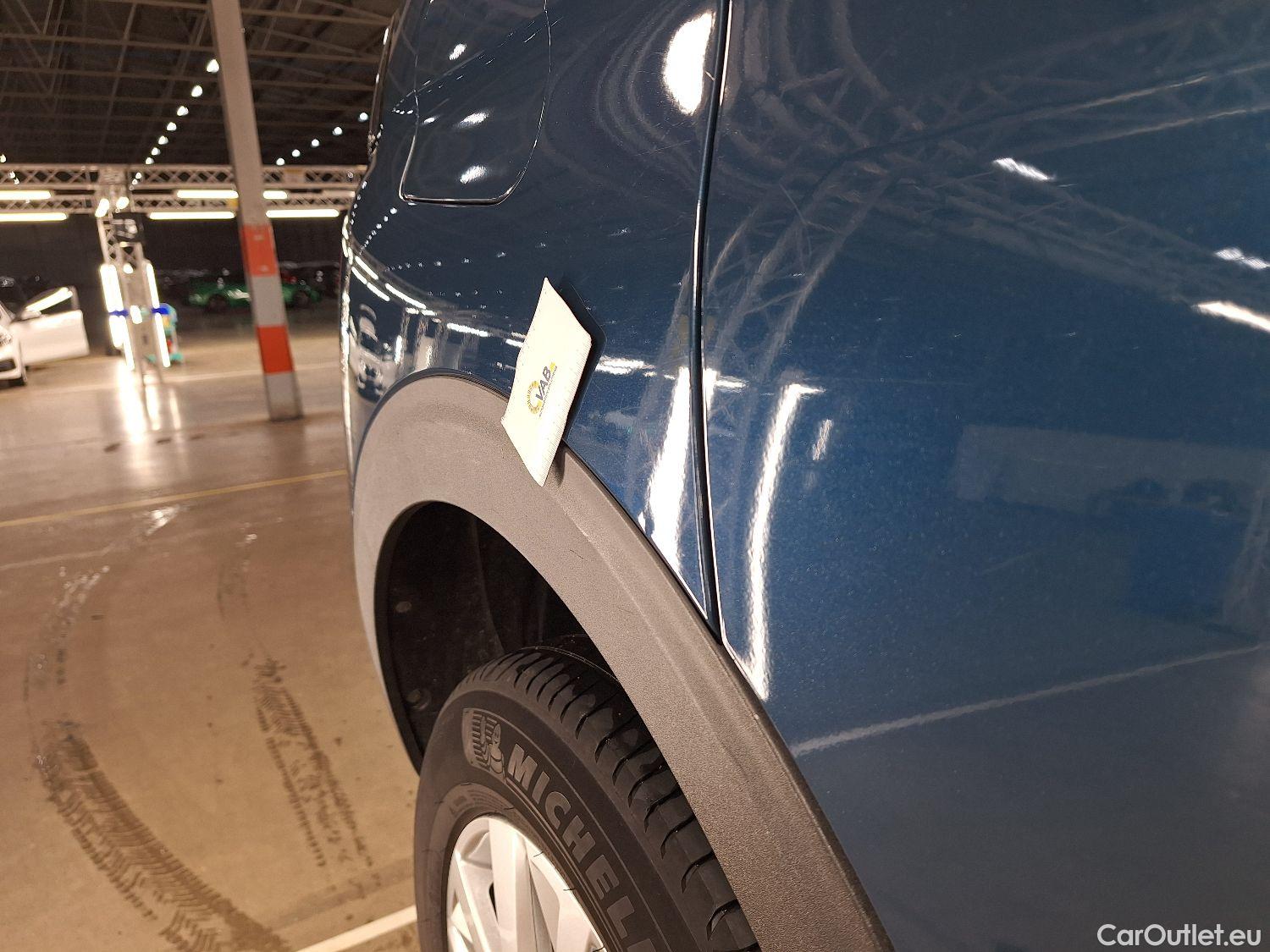  Peugeot  3008 Peugeot, 5008 FL'20, Peugeot 5008 1.2 PureTech 96kW S&S EAT8 Style 5d #21