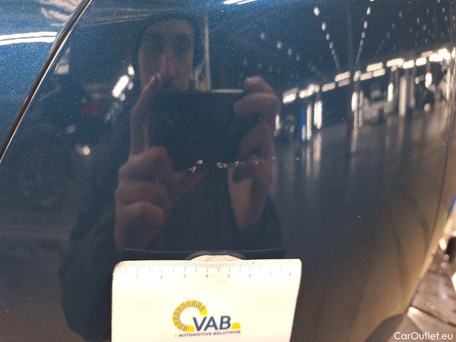  Peugeot  3008 Peugeot, 5008 FL'20, Peugeot 5008 1.2 PureTech 96kW S&S EAT8 Style 5d #4