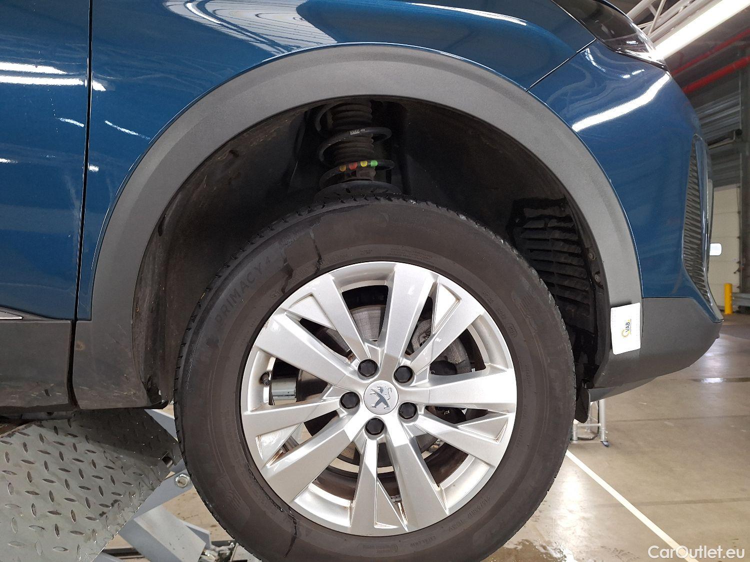  Peugeot  3008 Peugeot, 5008 FL'20, Peugeot 5008 1.2 PureTech 96kW S&S EAT8 Style 5d #9