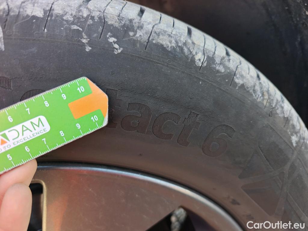  Nissan  Qashqai NISSAN  / 2021 / 5P / todoterreno DIG-T 116kW (158CV) mHEV Xtronic Acenta (AC2) #8