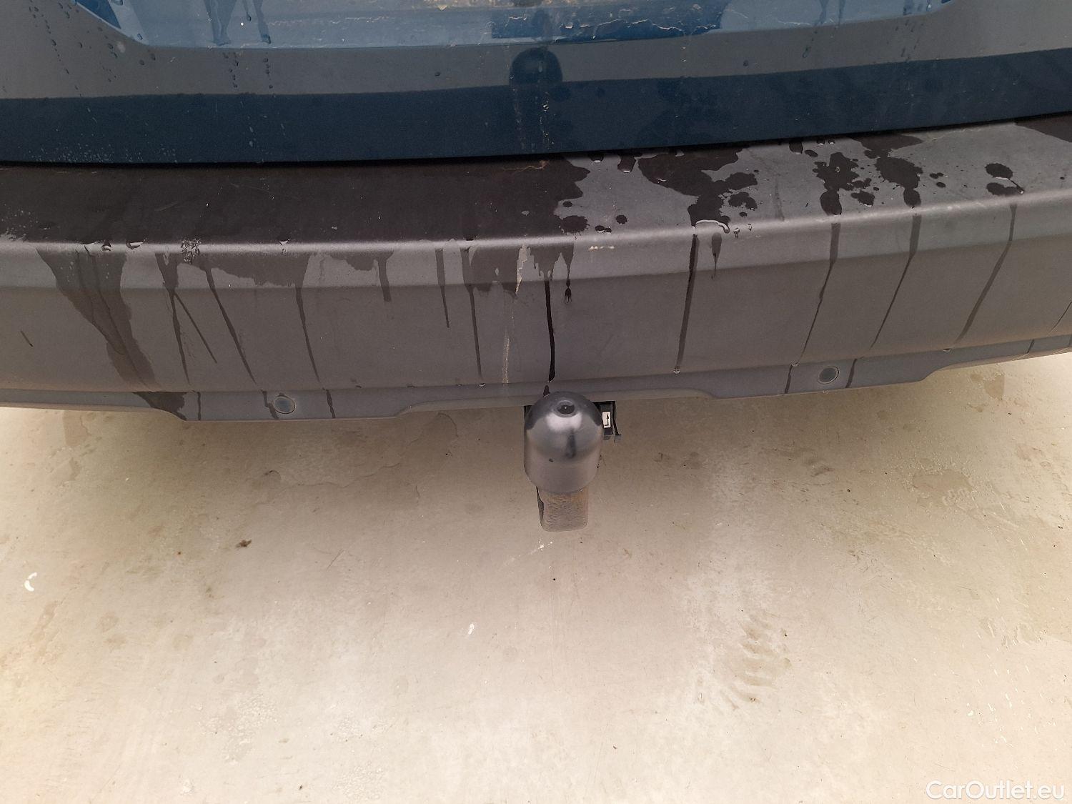  Peugeot  3008 Peugeot, 5008 FL'20, Peugeot 5008 1.2 PureTech 96kW S&S EAT8 Style 5d #1