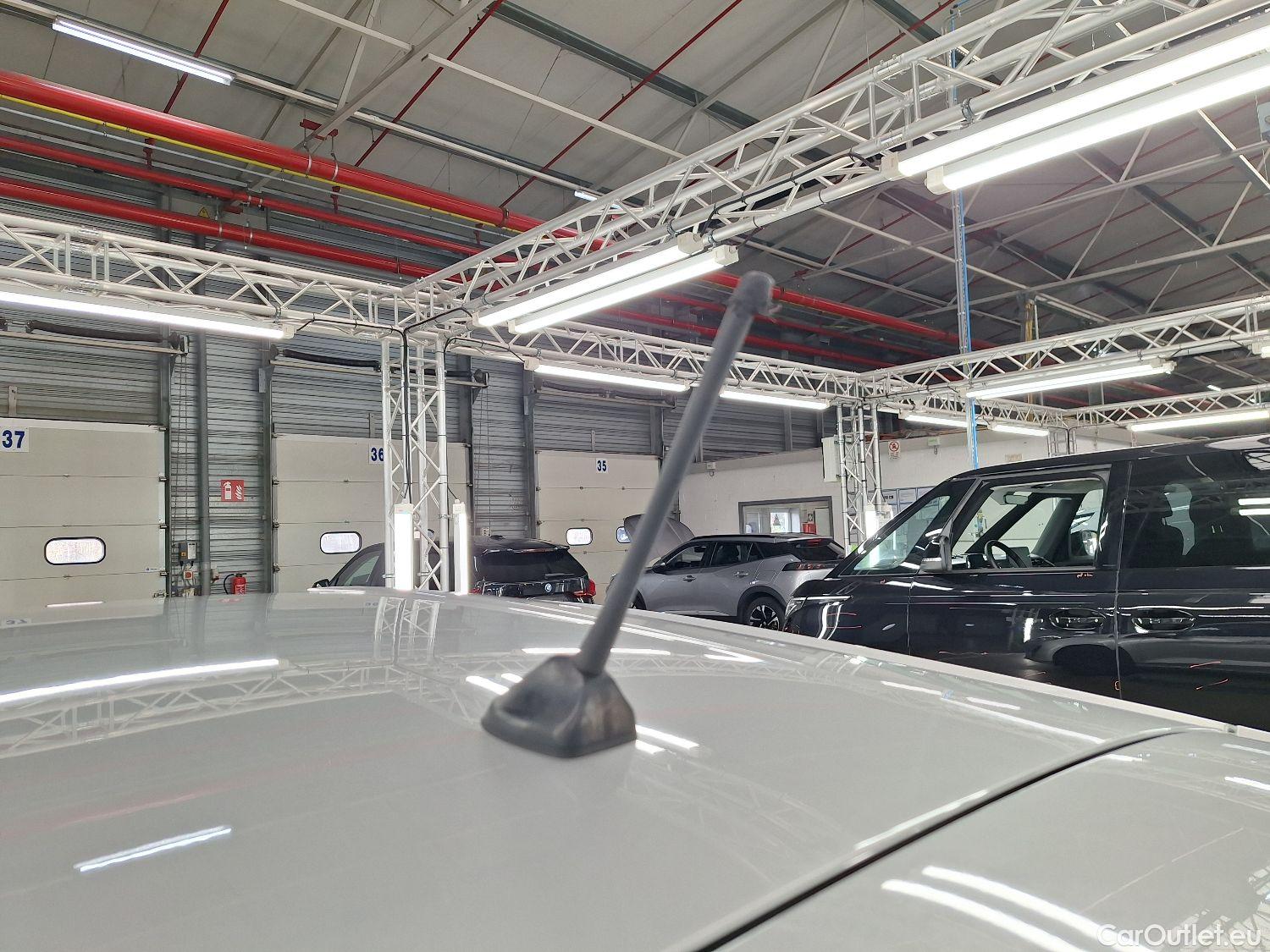  Ford  Fiesta Ford,  '17, Ford  1.1i 52kW Business Class 5d #44