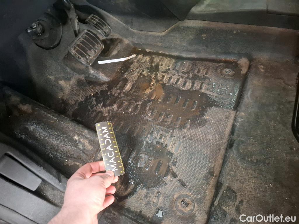  Citroen  Berlingo  Fourgon Club M 1000 1.5 BlueHDi 130CV BVA8 E6dT #32