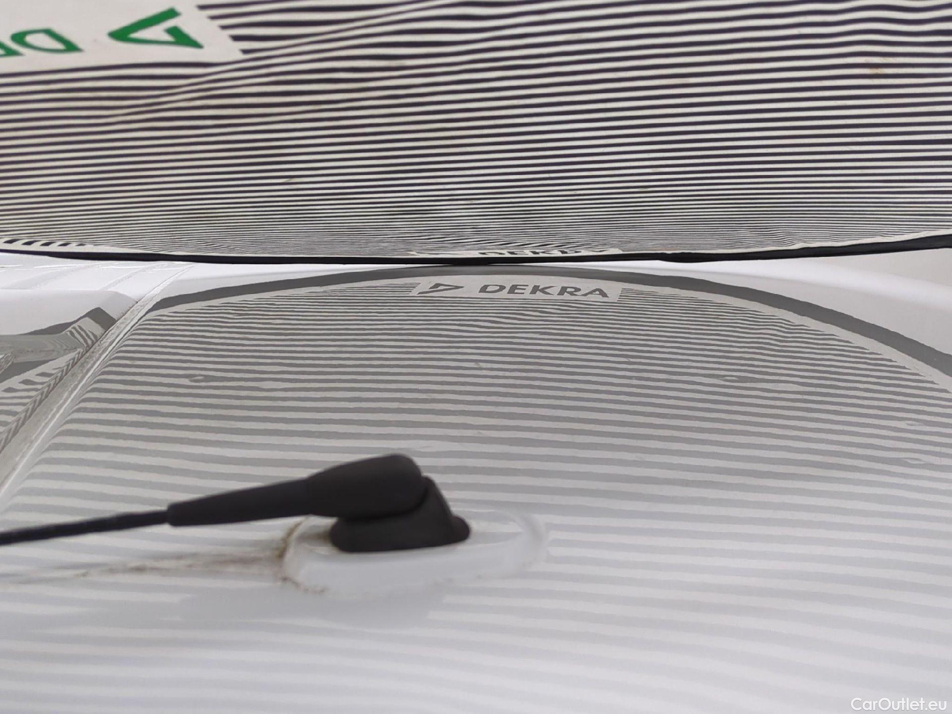  Fiat  Talento FIAT  VU 4p Fourgon FT 1.0 CH1 - 1.6 Mtjet 95 Pack Pro Nav #99