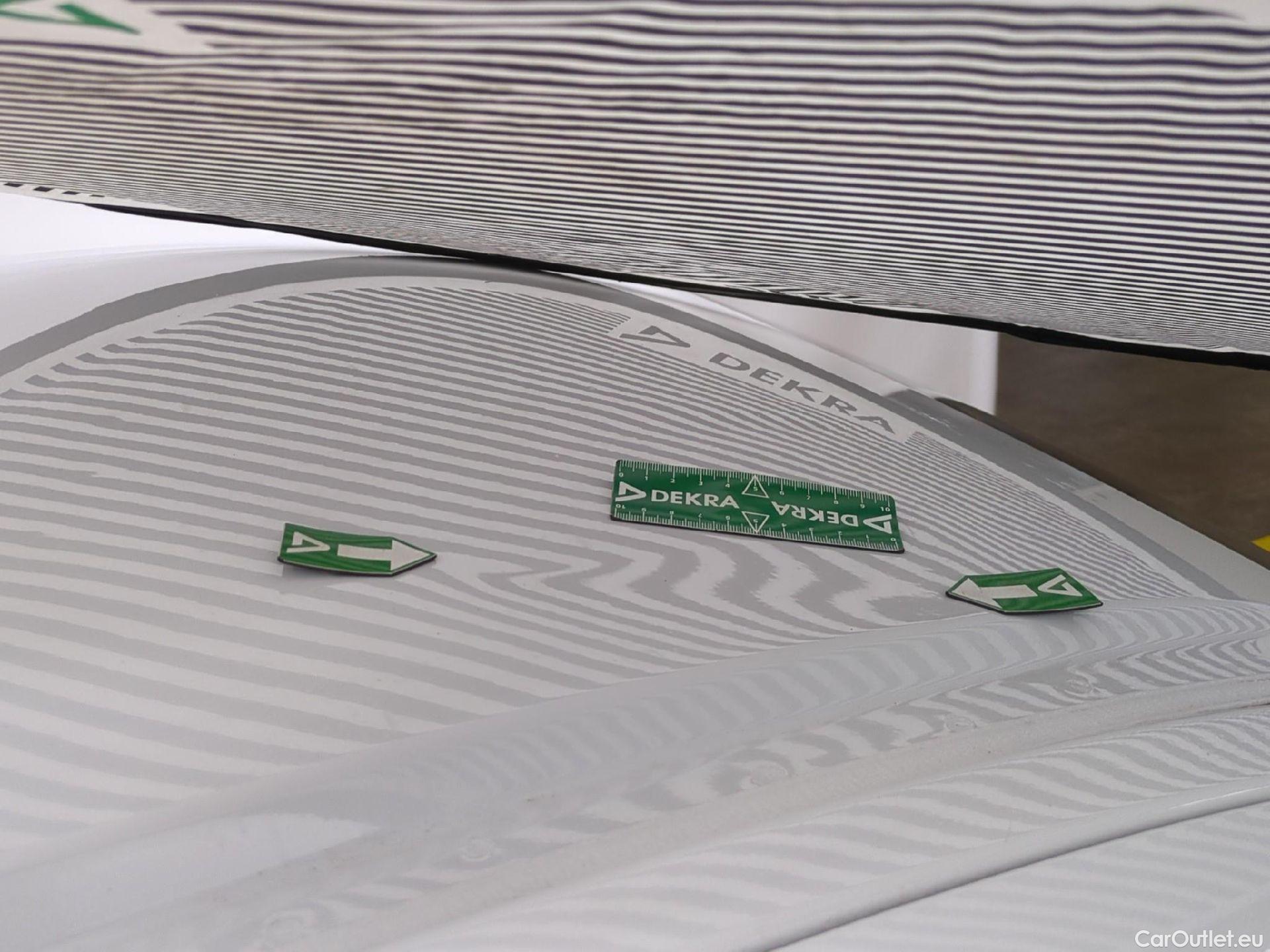  Fiat  Talento FIAT  VU 4p Fourgon FT 1.0 CH1 - 1.6 Mtjet 95 Pack Pro Nav #102