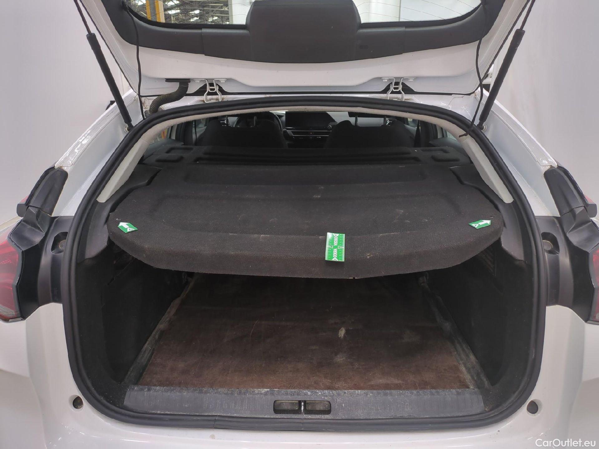  Citroen  C4  Berline Feel Nav Business 1.5 BlueHDI 130CV BVA8 E6d / TRANSFO VP VF #4