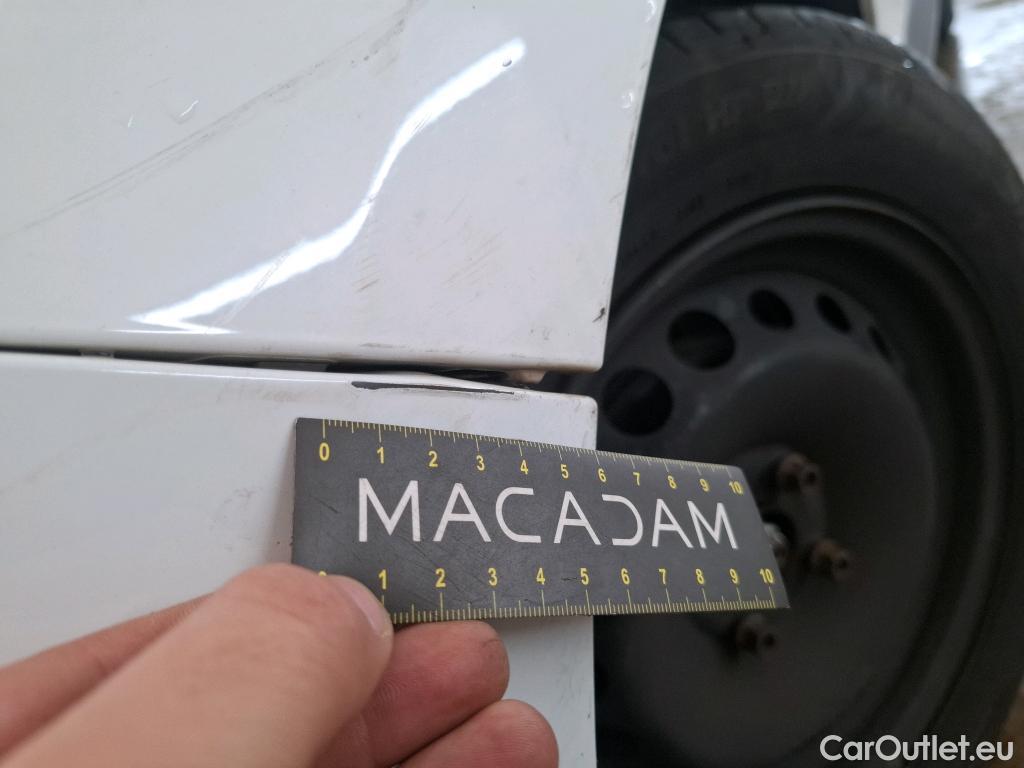  Renault  Clio  IV Air 1.5 dCi 75CV BVM5 E6 #42