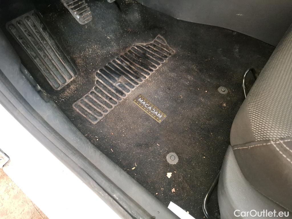  Renault  Clio  IV Air 1.5 dCi 75CV BVM5 E6 #84