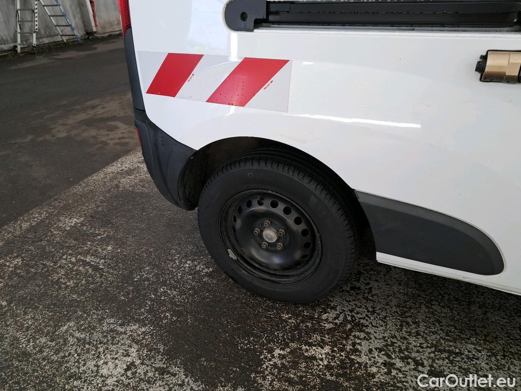  Renault  Kangoo  II Express Maxi Extra (Série Spéciale) 1.5 dCi 95CV BVM6 E6dT #37