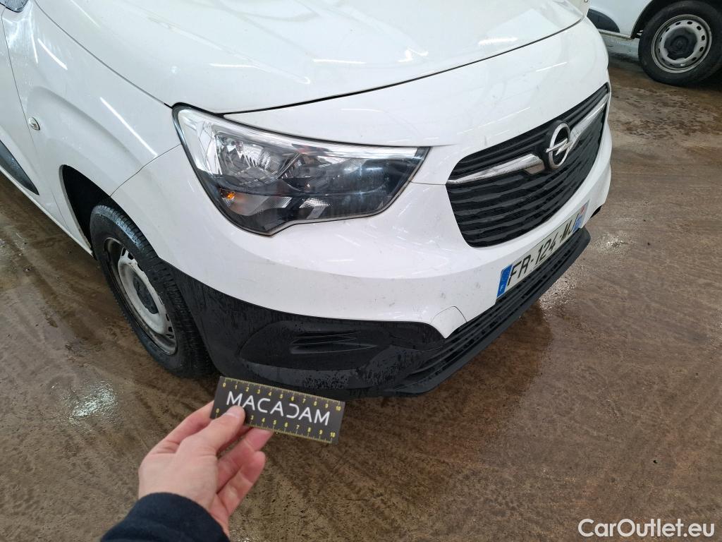  Opel  Combo OPEL  / 2018 / 4P / Fourgonnette 1.5 diesel 100chL1H1/stand CARGO PACK C #47