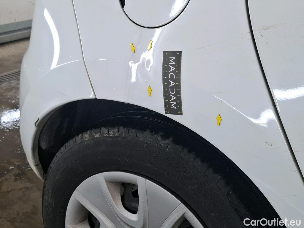  Renault  Clio  IV Air 1.5 dCi 75CV BVM5 E6 #11