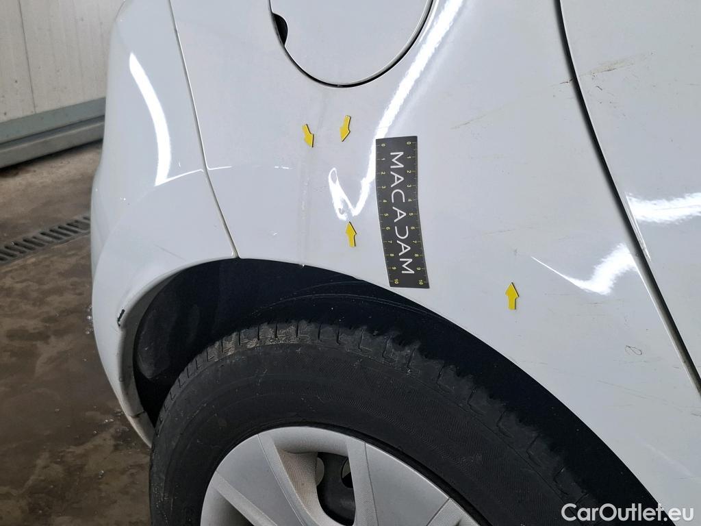  Renault  Clio  IV Air 1.5 dCi 75CV BVM5 E6 #12