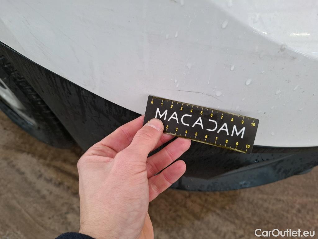  Opel  Combo OPEL  / 2018 / 4P / Fourgonnette 1.5 diesel 100chL1H1/stand CARGO PACK C #48