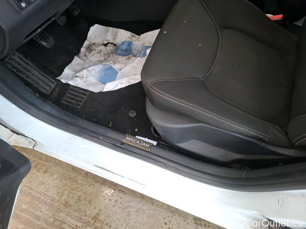  Renault  Clio  IV Air 1.5 dCi 75CV BVM5 E6 #72