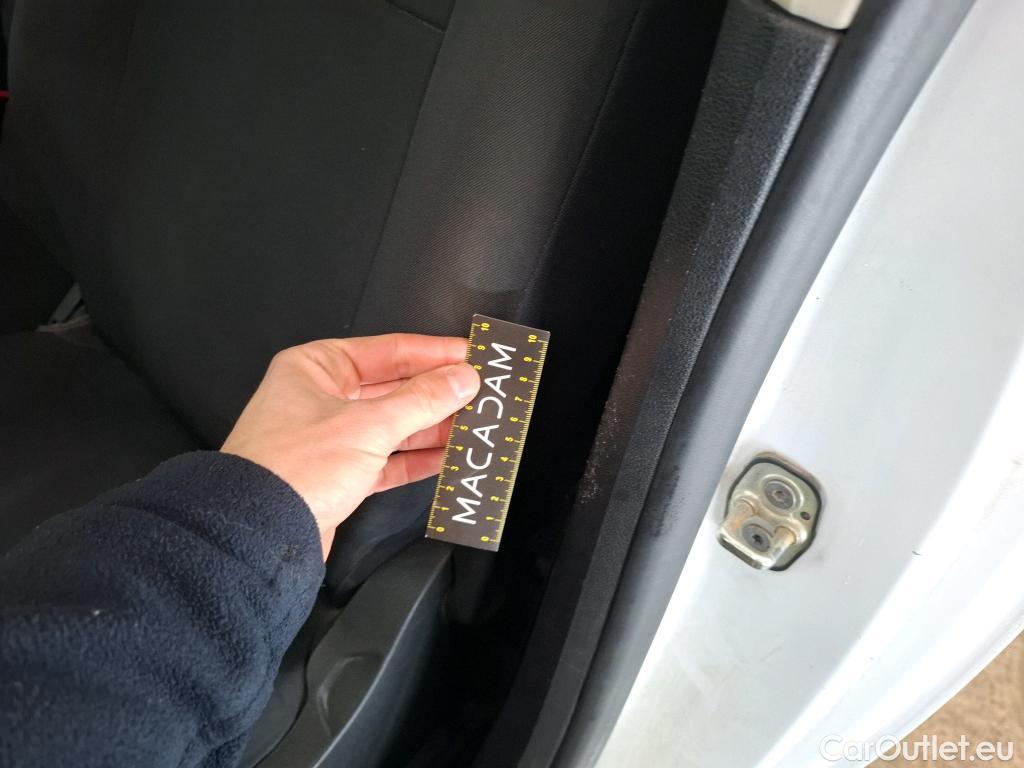  Opel  Combo OPEL  / 2018 / 4P / Fourgonnette 1.5 diesel 100chL1H1/stand CARGO PACK C #53