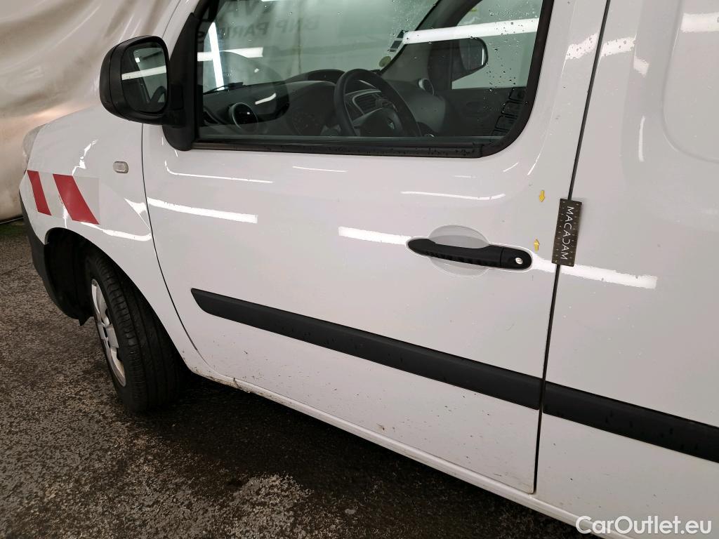  Renault  Kangoo  II Express Maxi Extra (Série Spéciale) 1.5 dCi 95CV BVM6 E6dT #22