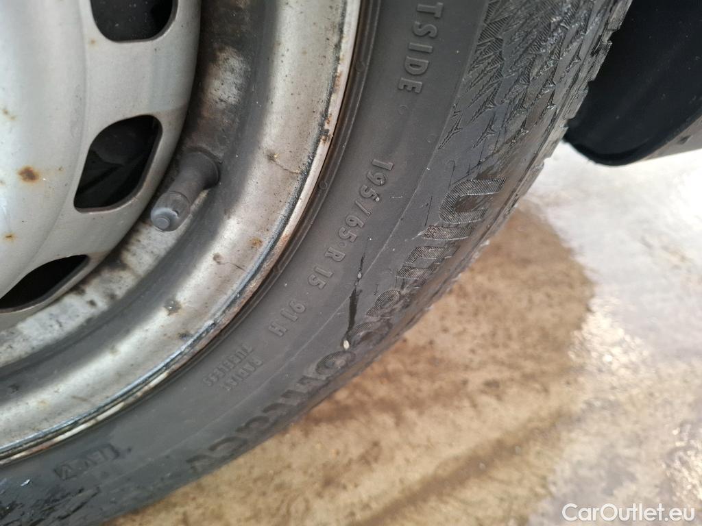  Opel  Combo OPEL  / 2018 / 4P / Fourgonnette 1.5 diesel 100chL1H1/stand CARGO PACK C #23