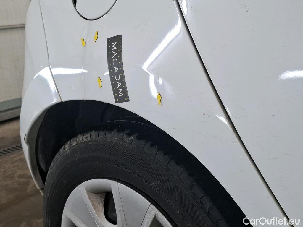  Renault  Clio  IV Air 1.5 dCi 75CV BVM5 E6 #15