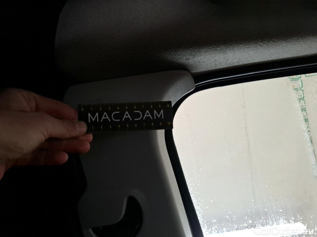  Opel  Combo OPEL  / 2018 / 4P / Fourgonnette 1.5 diesel 100chL1H1/stand CARGO PACK C #40