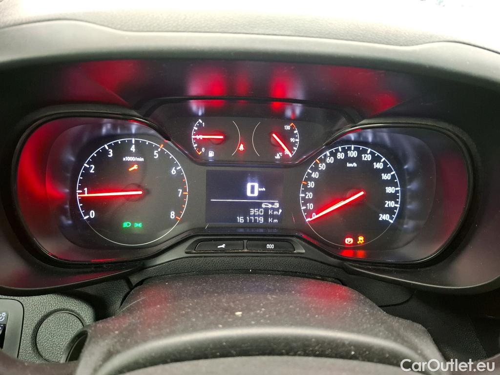  Opel  Combo OPEL  / 2018 / 4P / Fourgonnette 1.5 diesel 100chL1H1/stand CARGO PACK C #55