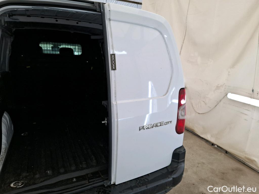  Toyota  Proace TOYOTA  City / 2019 / 4P / Fourgonnette 1.5 Long 100 D-4D Business #41