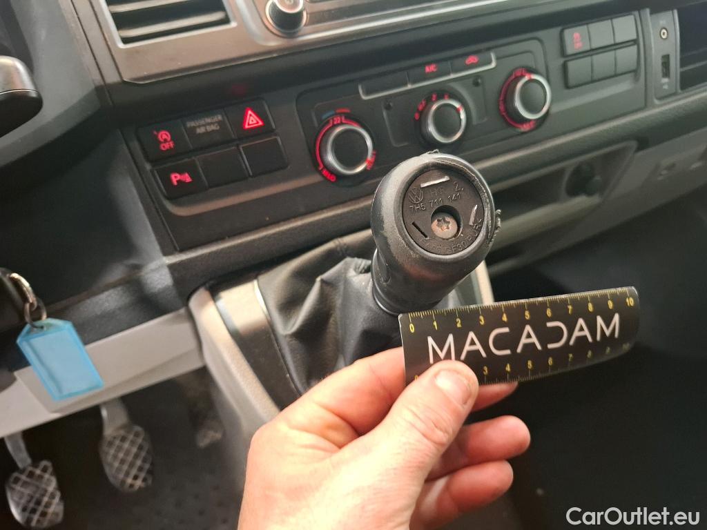  Volkswagen  Transporter T6  Fourgon/Combi Fourgon lang 2.0 100CV BVM5 #29