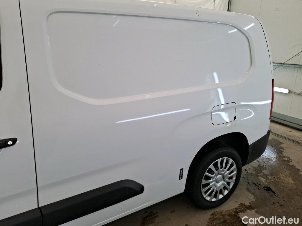  Toyota  Proace TOYOTA  City / 2019 / 4P / Fourgonnette 1.5 Long 100 D-4D Business #1