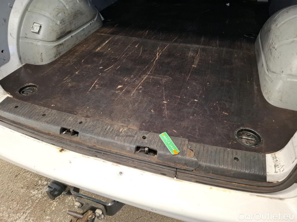  Volkswagen  Transporter VOLKSWAGEN  / 2019 / 4P / Fourgon tôlé 2.0 TDi 150 DSG7 L1H1 Business Plus #7