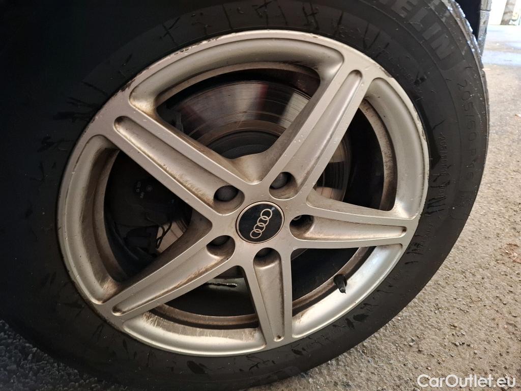  Audi  A4  Avant 30 TDI Business Line 2.0 TDI 135CV BVA7 E6d #8