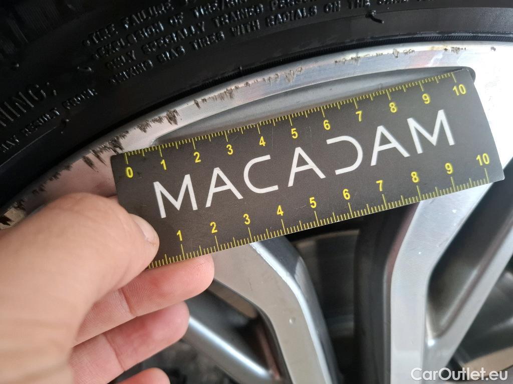  Bmw  X1 BMW  / 2019 / 5P / SUV sDrive18i Business Design DKG7 #38