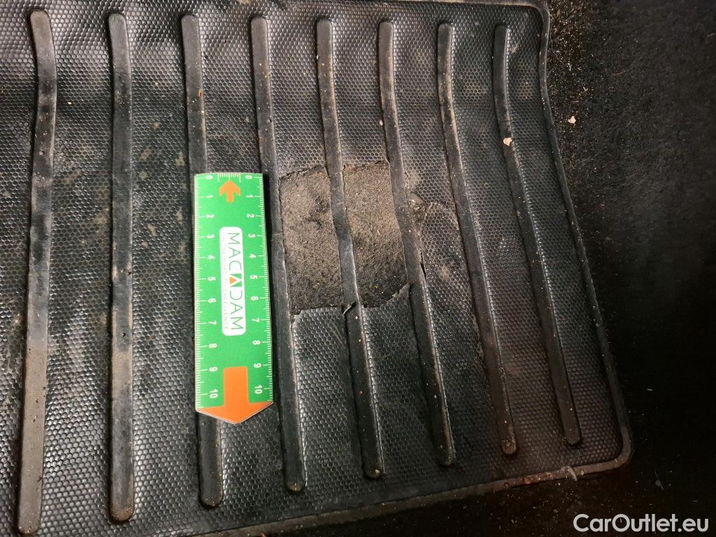  Peugeot  2008  Active Business 1.5 HDi 130CV BVA8 E6d #2