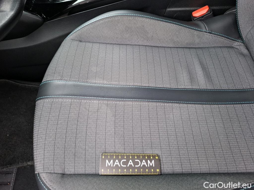  Peugeot  2008  Allure Pack 1.5 HDi 130CV BVA8 E6d #3