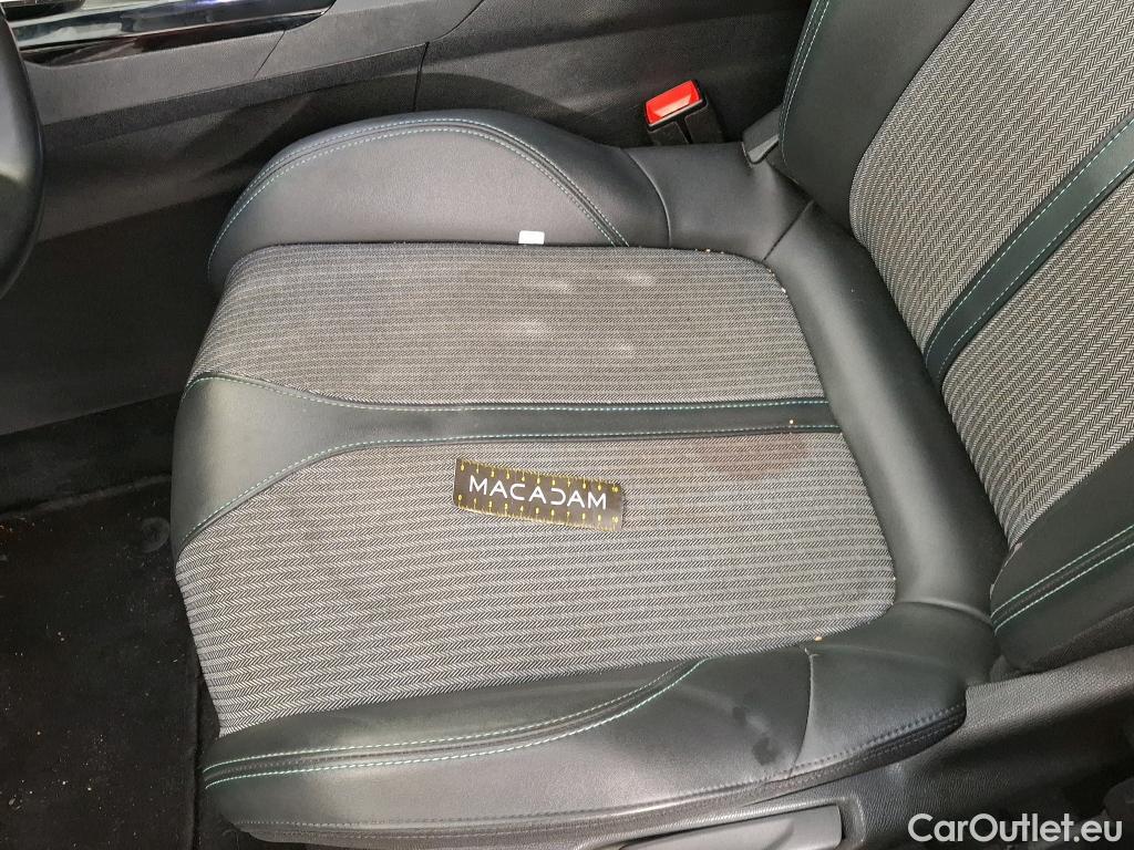  Peugeot  3008  Allure Pack 1.5 HDi 130CV BVA8 E6d #2