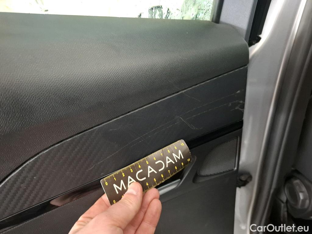  Peugeot  2008  Allure Business 1.5 HDi 130CV BVA8 E6d #12