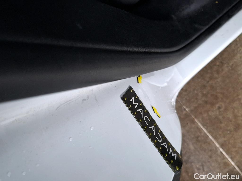  Peugeot  3008  Allure Pack 1.5 HDi 130CV BVA8 E6d #16