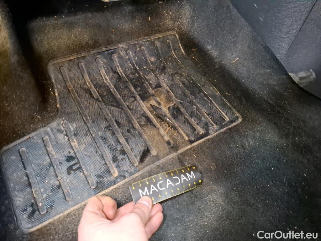  Peugeot  2008  Allure Business 1.5 HDi 130CV BVA8 E6d #2