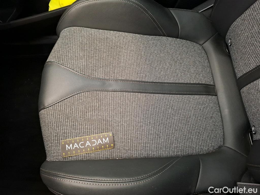  Peugeot  3008  Allure Business 1.5 HDi 130CV BVA8 E6d #17