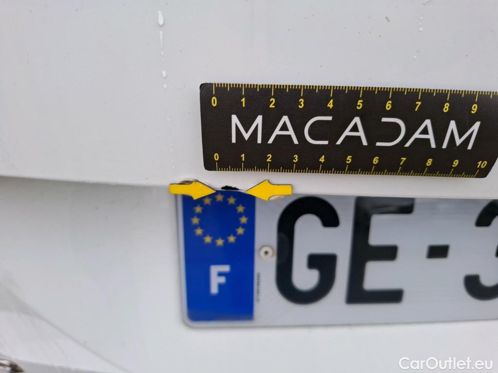  Peugeot  2008  Allure Pack 1.5 HDi 130CV BVA8 E6d #36